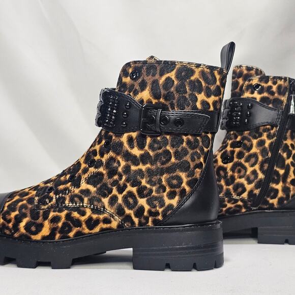 KARL LAGERFELD PARIS Women's Maeva Buckled Combat Booties Size 9 NWT - Picture 1 of 7